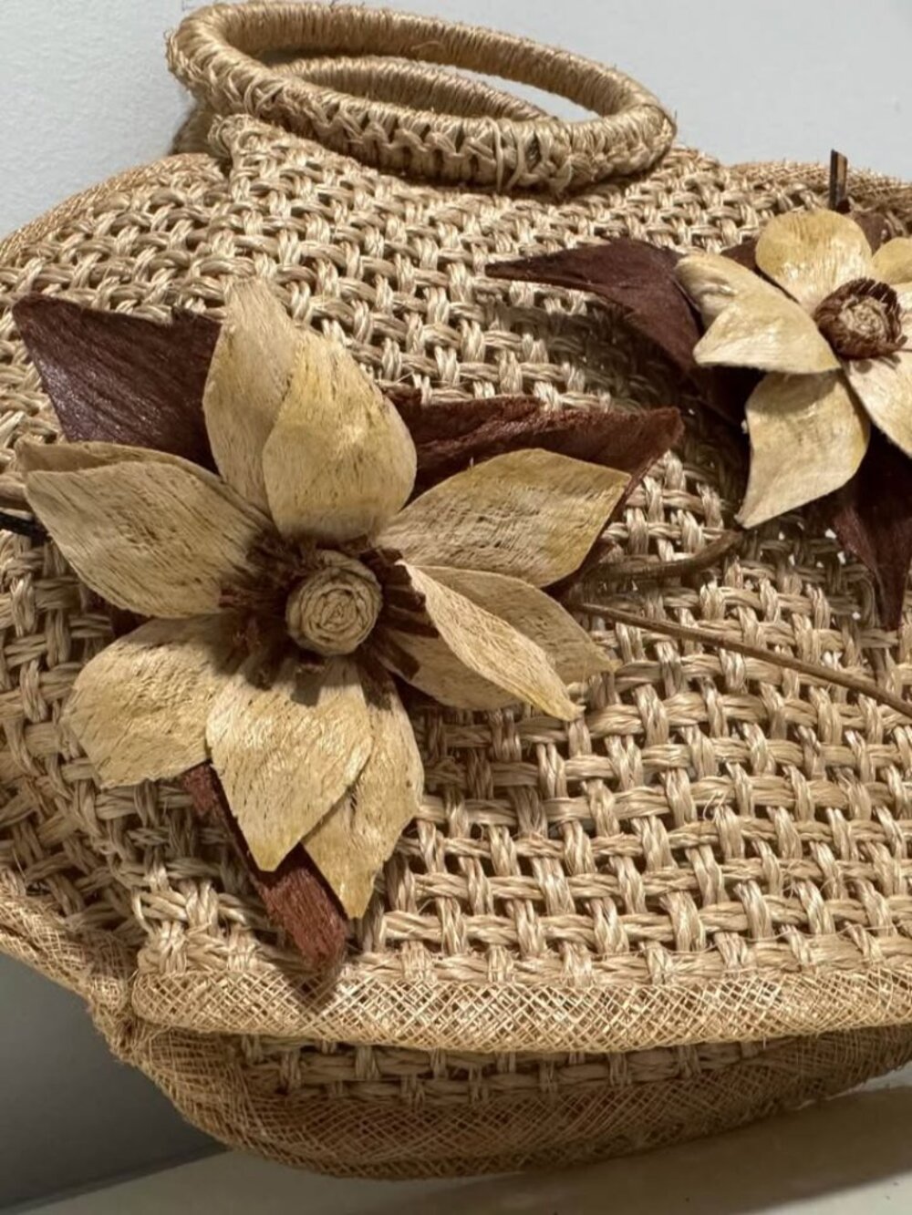 Vintage Hand Woven Flower Handbag Purse - Picture 2 of 10